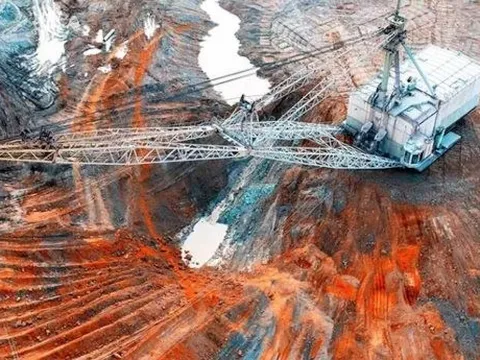 Vừa siết xuất khẩu, Trung Quốc lại chuẩn bị bắt tay với ông trùm đất hiếm châu Á: Trữ lượng 16,1 triệu tấn