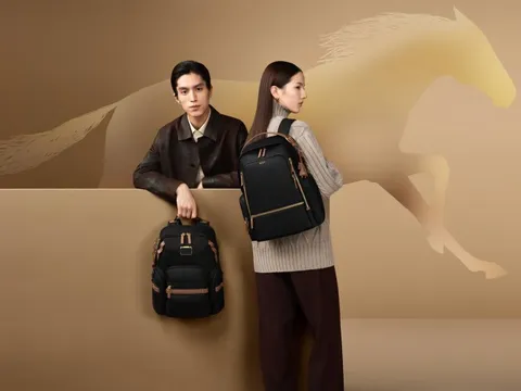 Dây cương và họa tiết dập nổi: Cảm hứng từ môn cưỡi ngựa trong bộ sưu tập Tết của thương hiệu có tuổi đời 51 năm