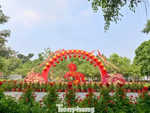 Tận thấy công viên đầu tiên được xây trên 'đất vàng' bỏ hoang ở TPHCM