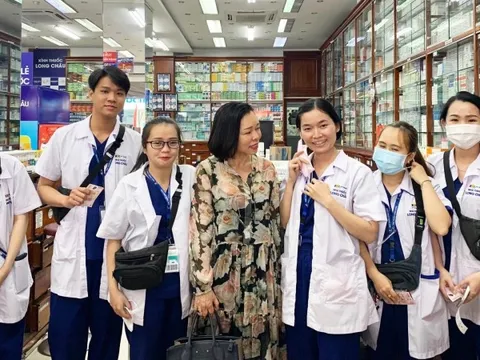 Nhân viên FPT Long Châu nhận thưởng Tết tới 127 triệu đồng