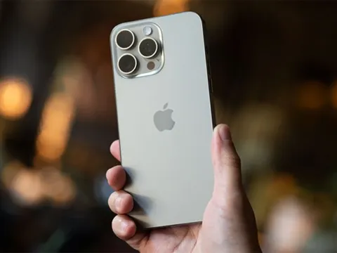 Cú sốc giá đầu năm 2026: 4 mẫu iPhone cũ đang rớt giá "không phanh"