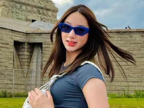 Sao nhí Bố Ơi! Mình Đi Đâu Thế? được Quốc vương Brunei khen ngợi: 15 tuổi cao 1m75, nhan sắc thắng đời tuyệt đối