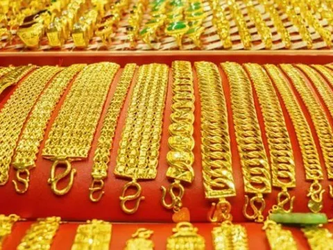 Chiều 2/2: Giá vàng thế giới giảm sâu, xuống sát mức 4.500 USD/ounce