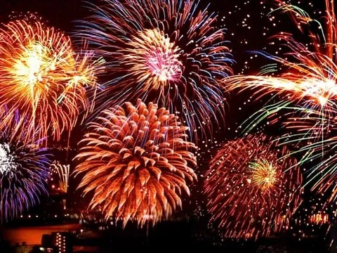 Phát hiện 1 nơi đắc địa, ngắm pháo hoa đêm giao thừa đẹp nhất nhì Hà Nội