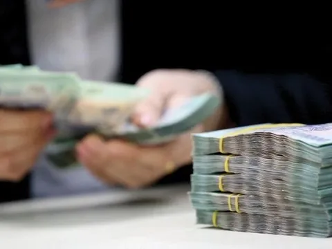 Ngân hàng dồn dập rao bán nợ trước Tết