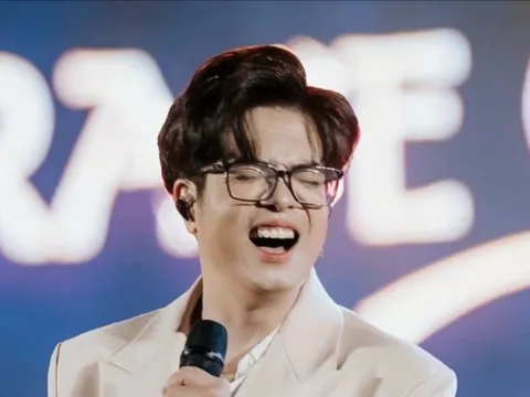 Bùi Anh Tuấn đang gặp chuyện gì?