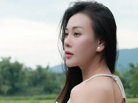 Động thái lạ giữa đêm của Phương Oanh