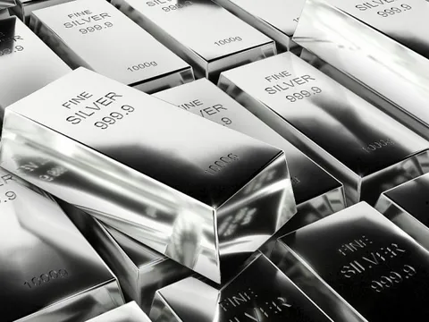 Giá bạc hôm nay 9/2, giữ đà phục hồi theo thế giới, bạc thỏi quay lại mốc 93 triệu đồng/kg