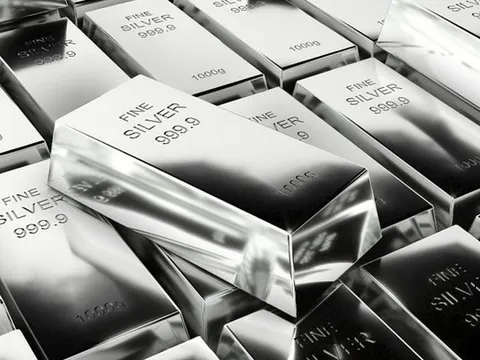 Giá bạc hôm nay 13/2: Bạc thế giới lao dốc, bạc Phú Quý và Ancarat cũng giảm mạnh