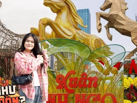 "Đại chiến" 3 đường hoa hot nhất TPHCM năm nay: Ngựa thép 2 tỷ nặng 5 tấn liệu có khiến tượng đài 11m ở Nguyễn Huệ phải dè chừng?