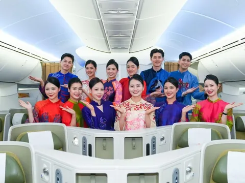 Di sản văn hóa Việt trong hành trình phát triển thương hiệu Vietnam Airlines