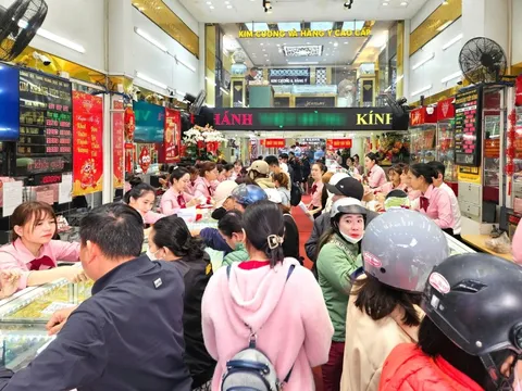 Cách mua vàng ngày vía Thần Tài nhanh, không cần xếp hàng