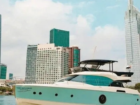 Du thuyền của Trương Mỹ Lan "ế" khách, tiếp tục hạ giá lần 2