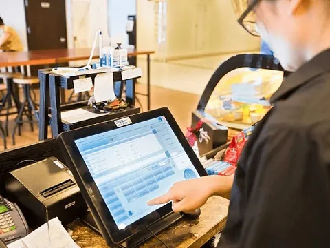 VCCI kiến nghị gỡ “nút thắt” hóa đơn điện tử cho xe công nghệ và hộ kinh doanh