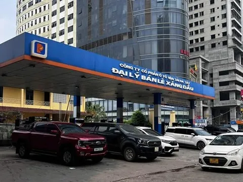 Yêu cầu xử lý hoạt động bán xăng dầu bằng chai, lọ