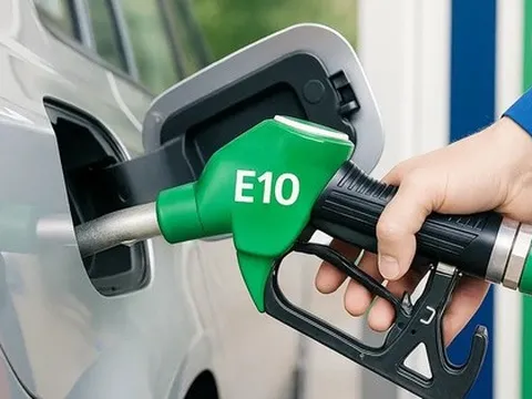 Đẩy mạnh sử dụng xăng E10 để giảm áp lực nguồn cung xăng khoáng