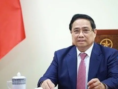 Thủ tướng điện đàm với quốc gia khai thác dầu mỏ hàng đầu châu Phi