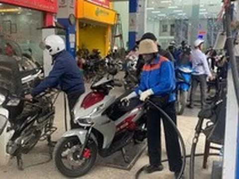 Liên tiếp chi mạnh quỹ Bình ổn giá xăng dầu, số dư còn bao nhiêu?