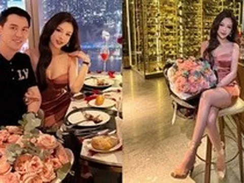 Mỹ nhân U40 vẫn đẹp như đôi mươi, khiến đại gia si mê suốt 13 năm, tặng biệt thự 100 tỷ