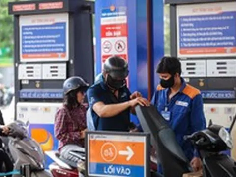 Giá xăng dầu tăng, chuỗi cung ứng chao đảo, giá vàng xảy ra hiện tượng lạ: Chuyên gia lý giải thế nào?