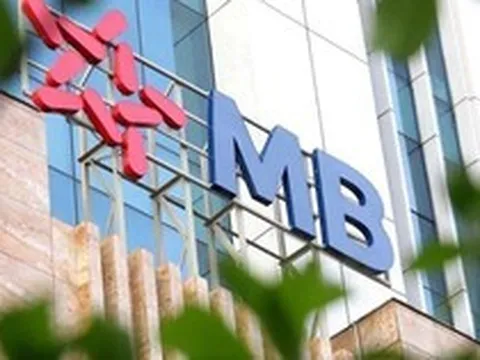 Vợ Tổng Giám đốc MB đã mua vào lượng lớn cổ phiếu