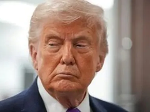 Nóng: ông Trump gia hạn ngừng tấn công cơ sở năng lượng Iran thêm 10 ngày vì 'Iran yêu cầu'