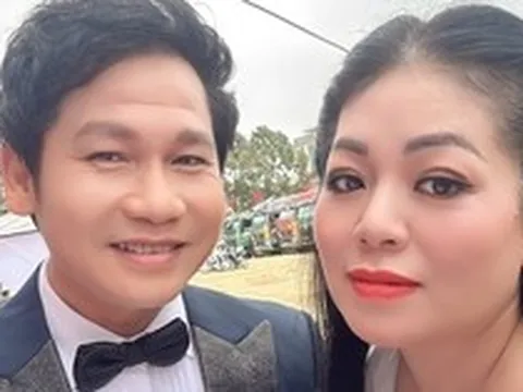 Nam nghệ sĩ đình đám là của cải và chỗ dựa của "nữ hoàng nhạc đỏ"