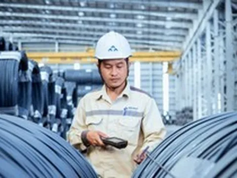 Hòa Phát, Việt Ý, Việt Đức,... lại đồng loạt điều chỉnh giá thép, tăng mạnh nhất từ đầu năm