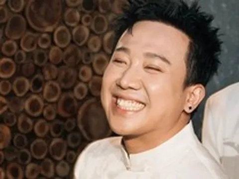 Nam ca sĩ khiến Trấn Thành cảm thán “văn minh, thông minh, quốc tế”, phải có vị thế cao hơn