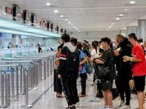 Công an TP.HCM cảnh báo: Cần làm ngay điều này khi chuyến bay đột ngột đổi giờ chót