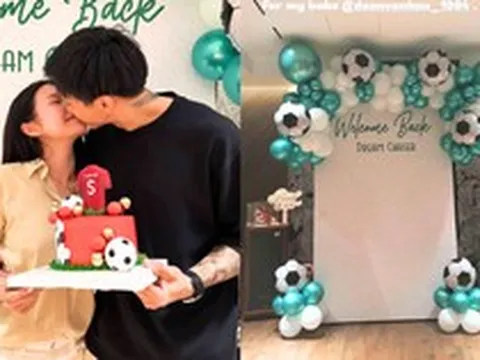 Doãn Hải My mở tiệc hoành tráng mừng Văn Hậu trở lại đỉnh cao sau 2 năm chấn thương ác mộng, "khóa môi" cực ngọt