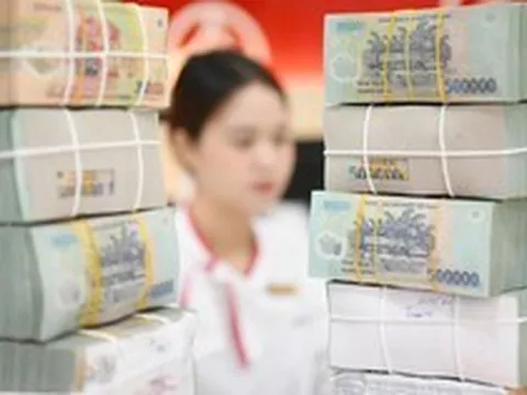 Lãi suất liên ngân hàng lại tăng mạnh