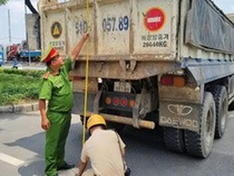 Lưu ý quan trọng của CSGT TPHCM với các chủ xe tải lớn