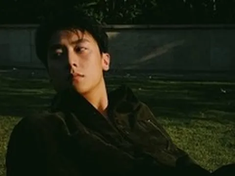 Showbiz Việt có mỹ nam đẹp hơn hoa nhưng mất tích bí ẩn, cả sự nghiệp chỉ đúng 1 bản hit vẫn nổi tiếng