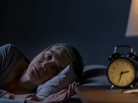 Vì sao bạn thường tỉnh giấc lúc 3 giờ sáng với cảm giác lo lắng?