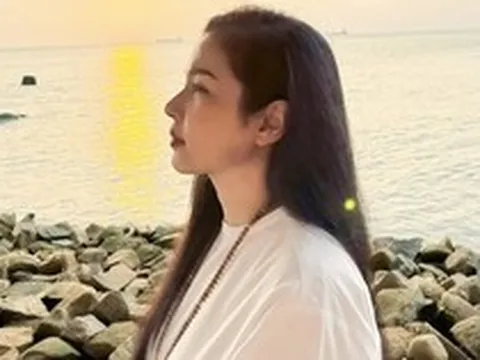 Đệ nhất mỹ nhân Việt Trinh ở tuổi 54: "Nhiều người bảo Trinh sao giờ mập thù lù, kêu Trinh nói xạo"