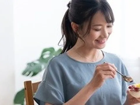 Phụ nữ nên ăn loại quả này như bữa ăn nhẹ mỗi ngày: Sau 1 tháng, tôi thấy "bụng dạ" khỏe mạnh, da dẻ hồng hào hơn thấy rõ