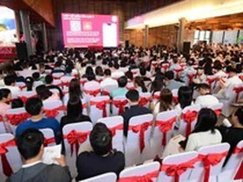 Cầu vượt cung, 900 khách hàng rút thăm mua căn hộ Phú Mỹ Hưng Harmonie đợt 2