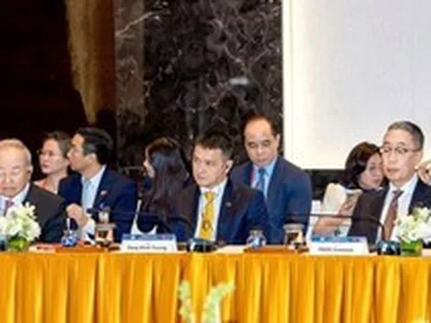 Chủ tịch Sun Group đề xuất 5 trụ cột trong cuộc gặp với các chaebol Hàn Quốc