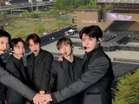 Khách nhận phòng khách sạn view thẳng sân khấu concert EXO tại TP.HCM: "Nếu biết thế này, tôi chẳng cần mua vé nữa…”