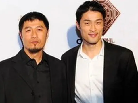 Cặp anh em hiếm có: Người là đạo diễn trăm tỷ, người tham gia nhiều bom tấn Hollywood