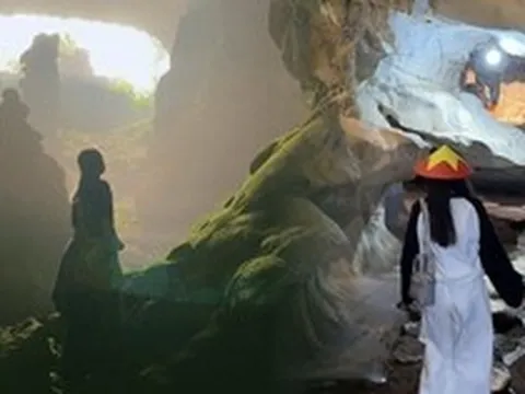 May mắn lắm mới đi được 2 hang động hot nhất Lễ này: Di sản 250 triệu năm và siêu hang động đỉnh nhất miền Tây