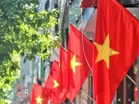 Đi làm dịp 30/4-1/5 có thể được nhận lương gấp 5 lần