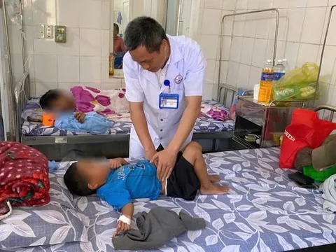 Quảng Trị: Bệnh nhân nghi ngộ độc sau ăn bánh mì tiếp tục tăng