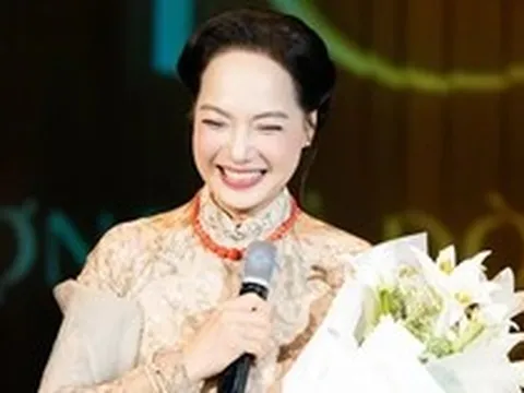 Nữ NSND có hôn nhân viên mãn hơn 30 năm, nhưng chưa một lần mặc váy cưới
