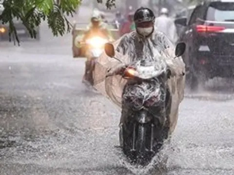 Dự báo thời tiết 4/5: Không khí lạnh liên tiếp tràn về, miền Bắc mưa dông cực lớn kèm lốc sét