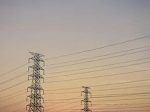 ADB khởi động gói đầu tư 70 tỷ USD để kết nối lưới điện và hạ tầng số của châu Á