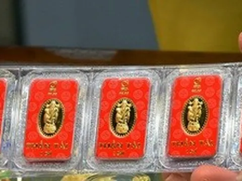 Giá vàng hôm nay, 2-5: Đảo chiều đi xuống