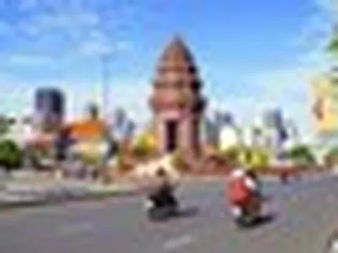 Áp lực bất ổn dồn dập, Campuchia vừa phải tự hạ dự báo tăng trưởng