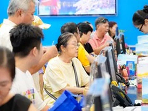 Du lịch dịp hè bắt đầu sôi động